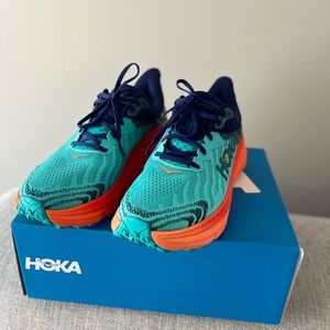 HOKA Challenger ATR 7